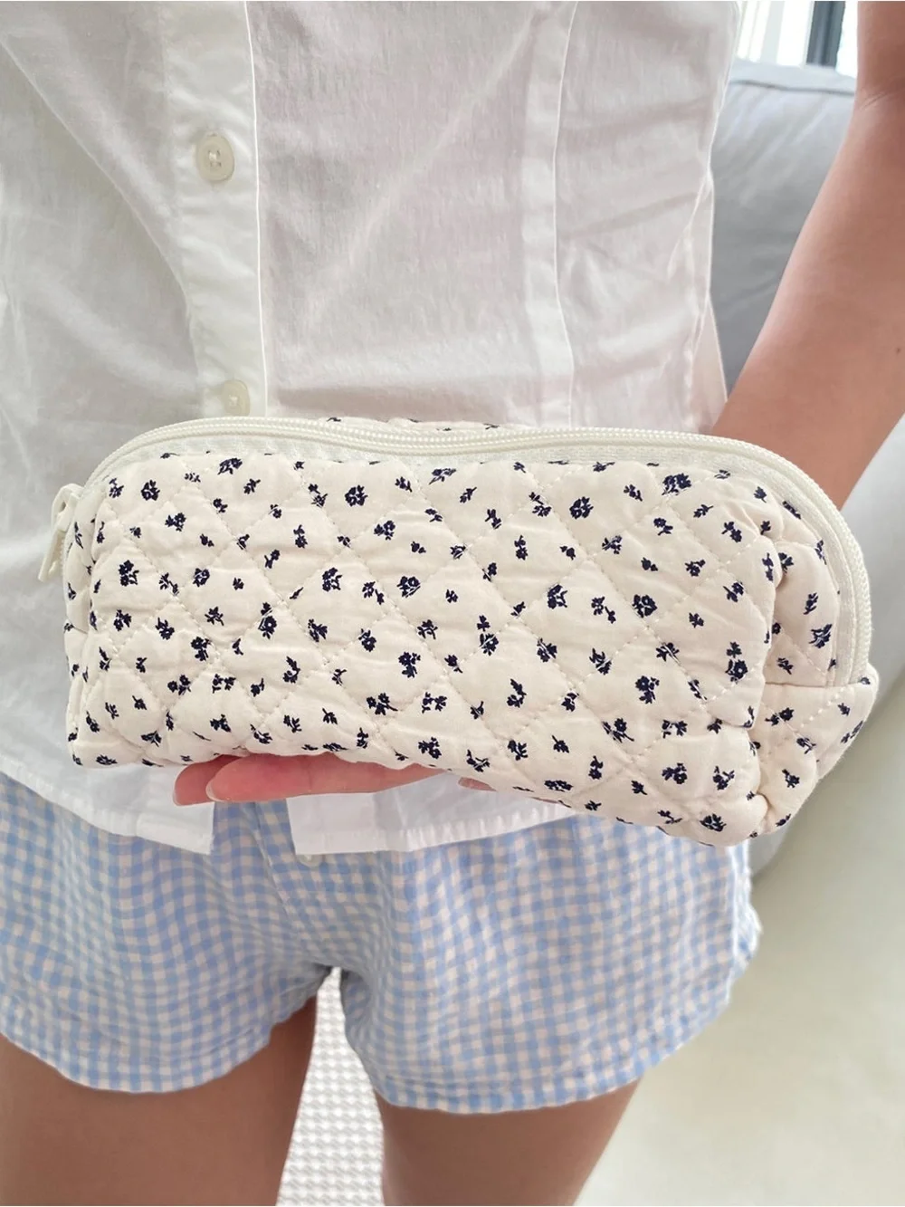 Brandy Melville Floral Beauty Case